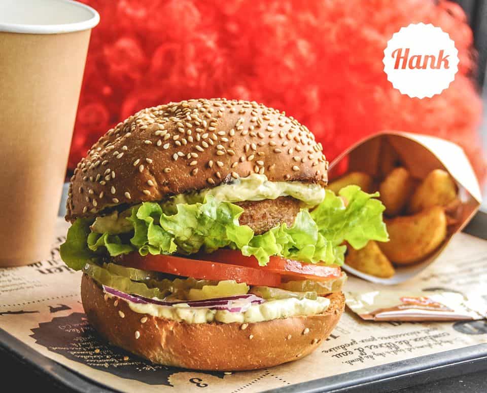 Hank Vegan Burger Lyon restaurant végétal Le Ronie